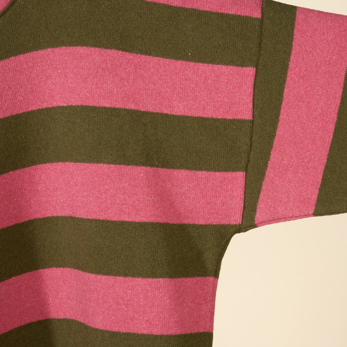 Maxi maglia a righe malva e oliva