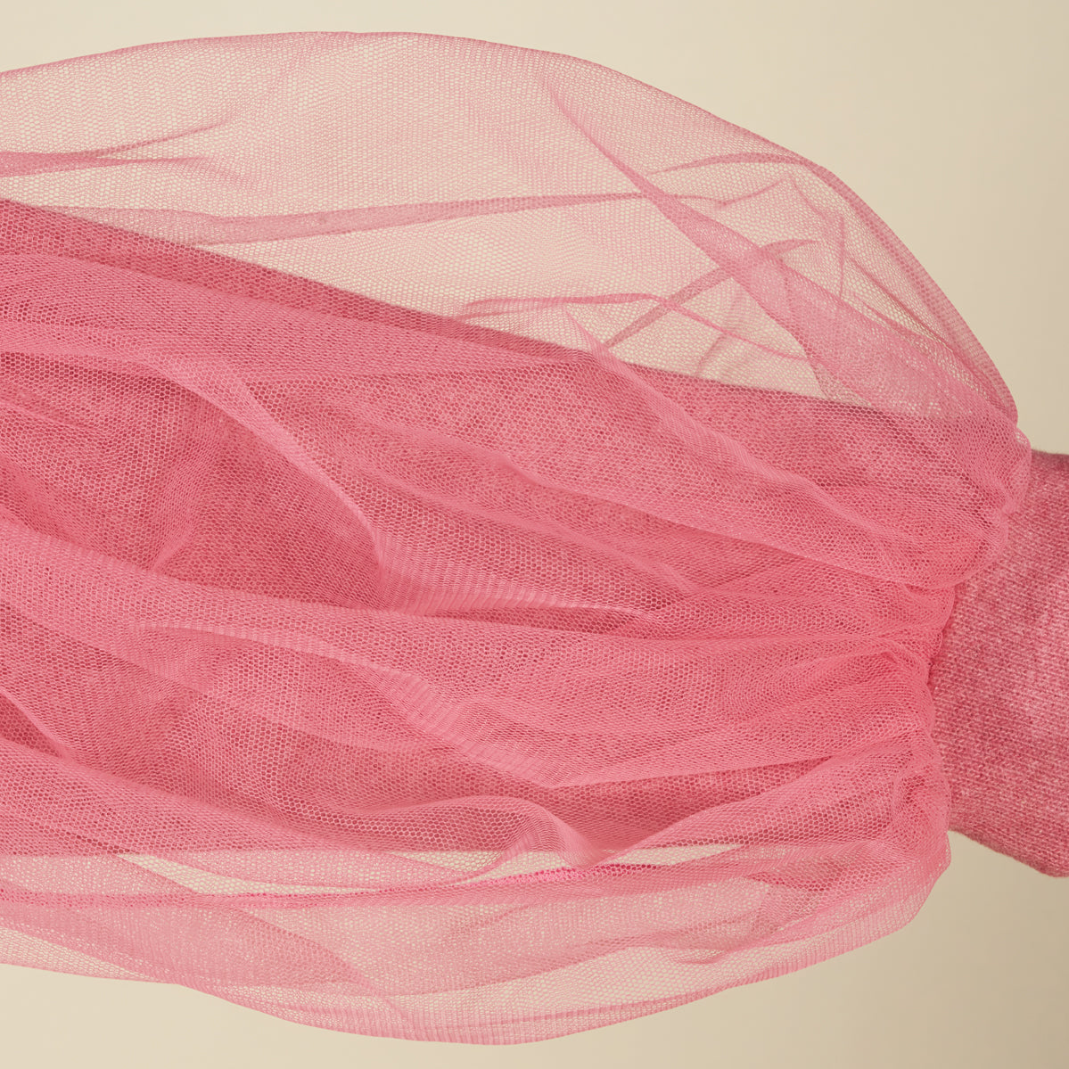 Maglia in caldo cotone malva con maniche in tulle