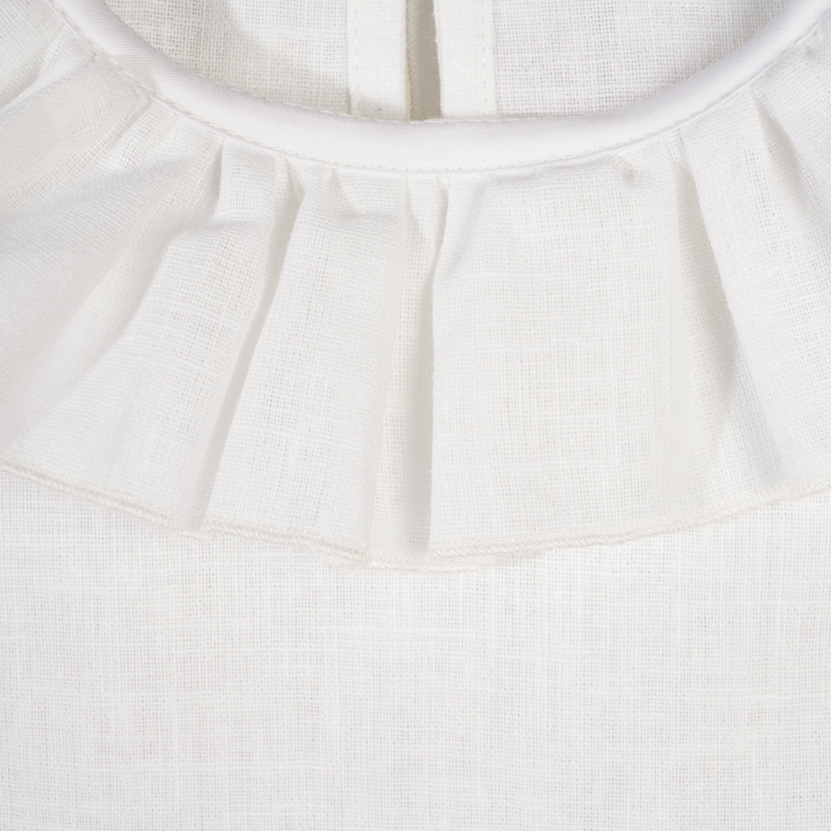 Top in lino bianco con colletto