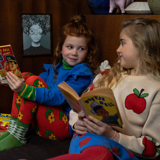 Felpa blu elettrico con volant