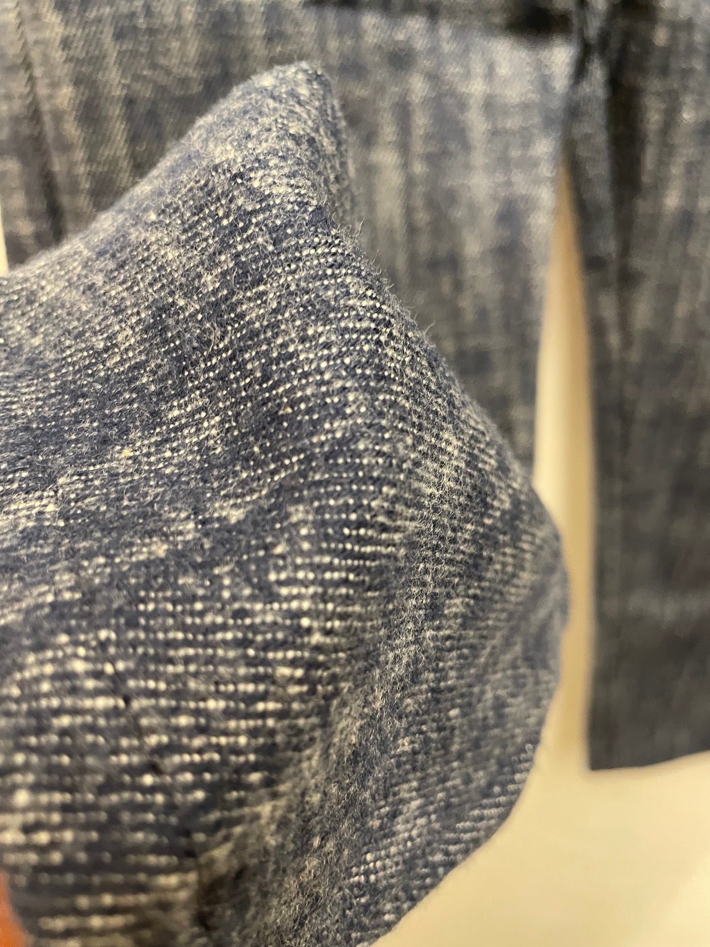Pantalone color denim cargo