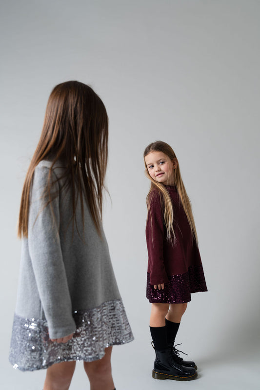 Vestino in caldo cotone grigio con paillettes