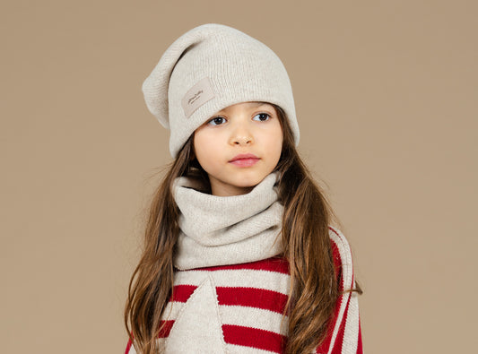 Cappellino in maglia tricot cashmire-hand color orzo