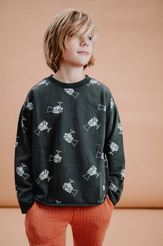 Felpa color biscotto con stampa macchinine