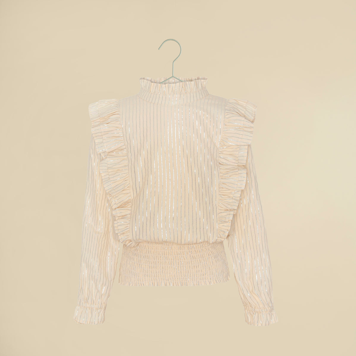 Camicia beige maniche lunghe con balze