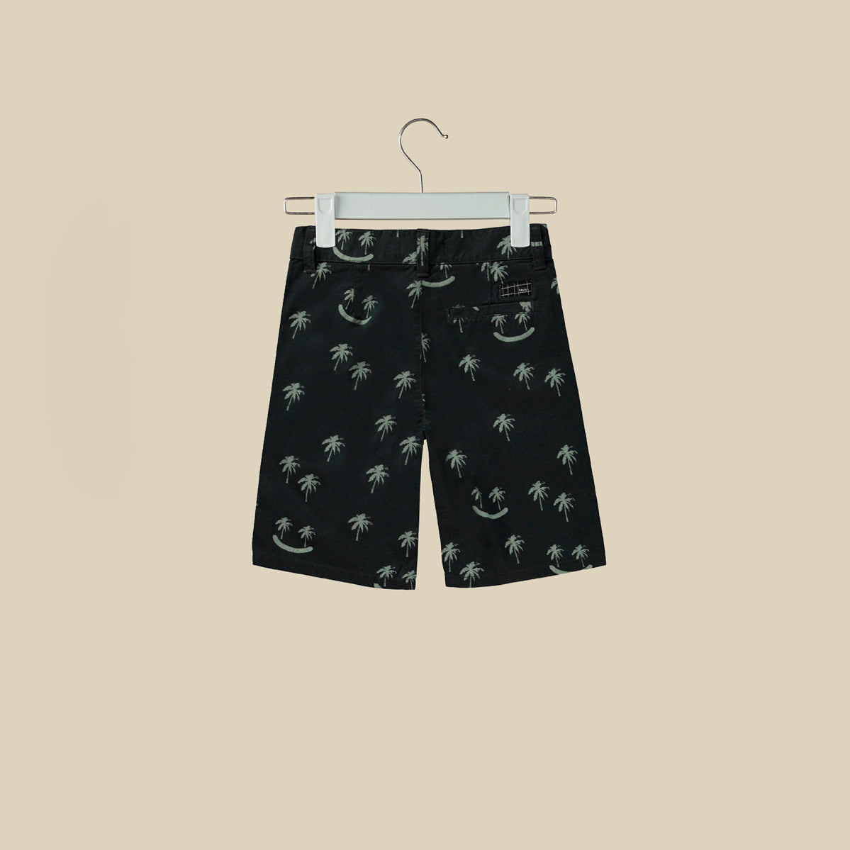 Shorts neri con palme verdi
