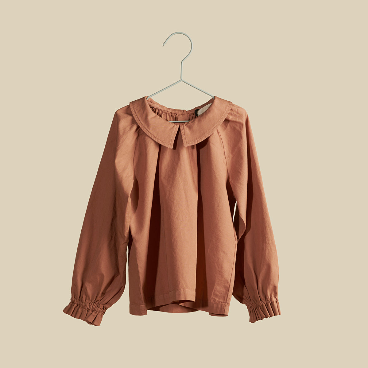 Camicetta con colletto color coccio
