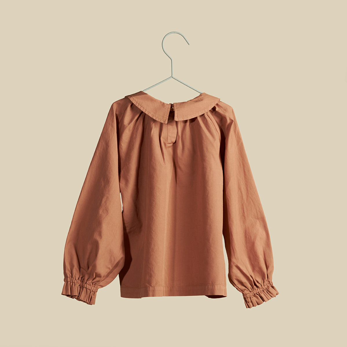 Camicetta con colletto color coccio