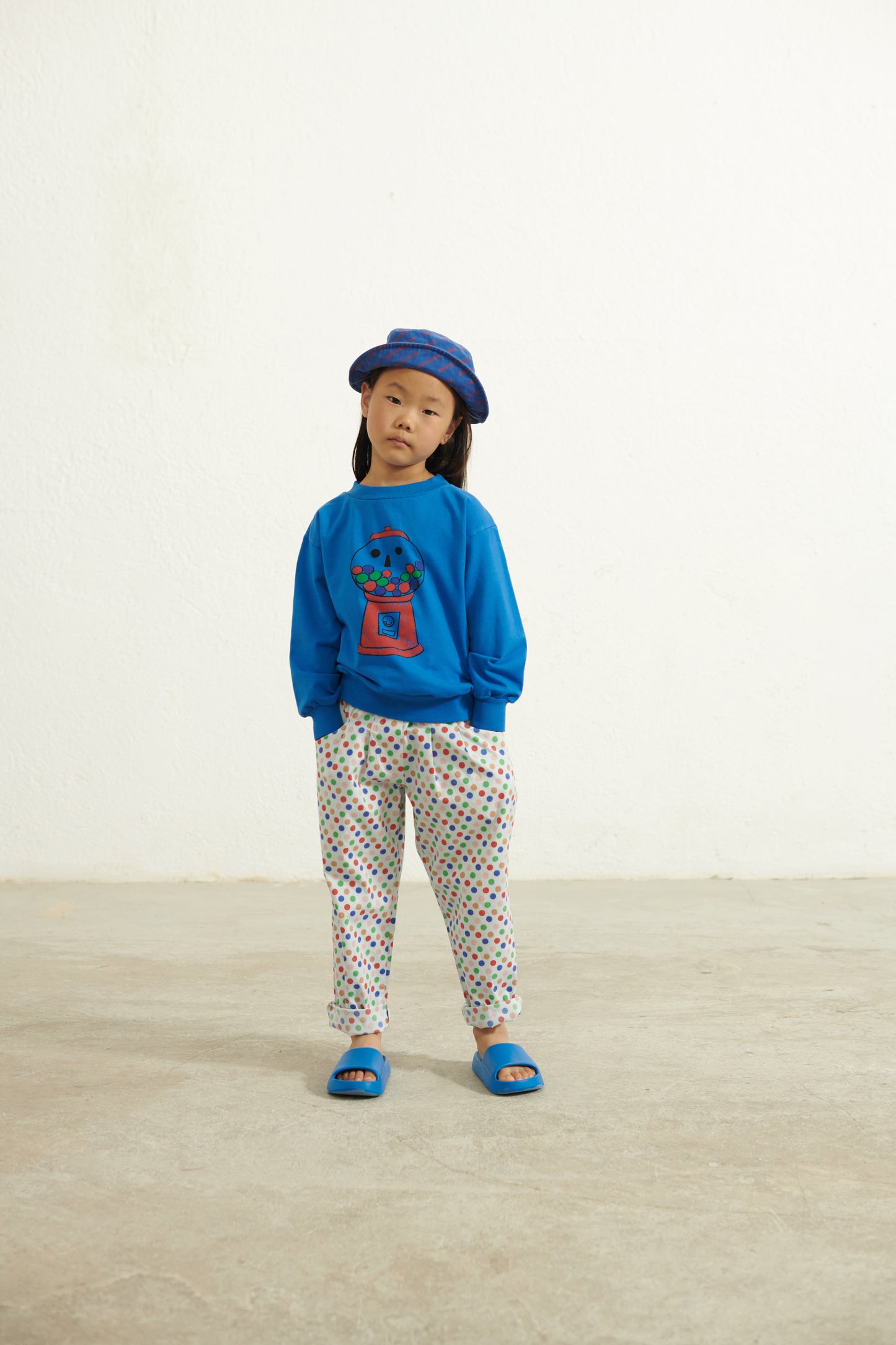 Felpa girocollo blu con cicche