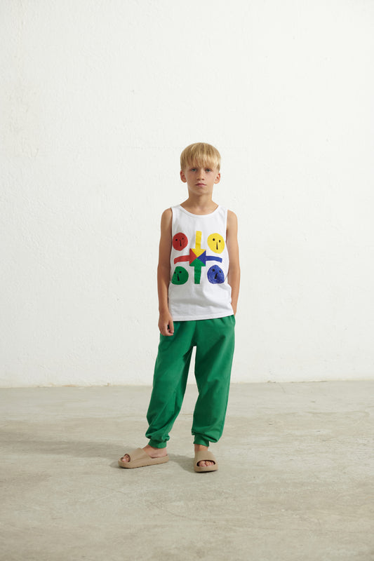 T-shirt a canotta bianca, con stampa sul davanti tinta in capo