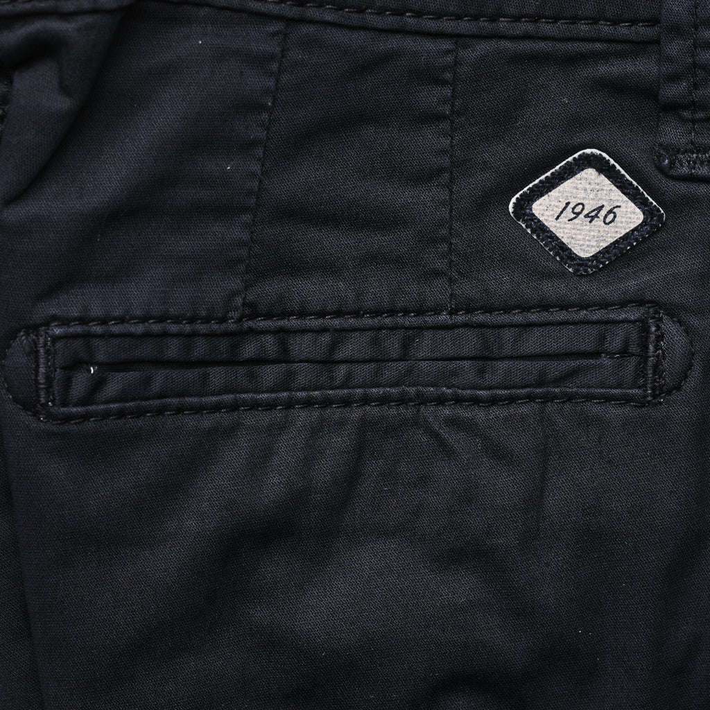 Short blu con tasche