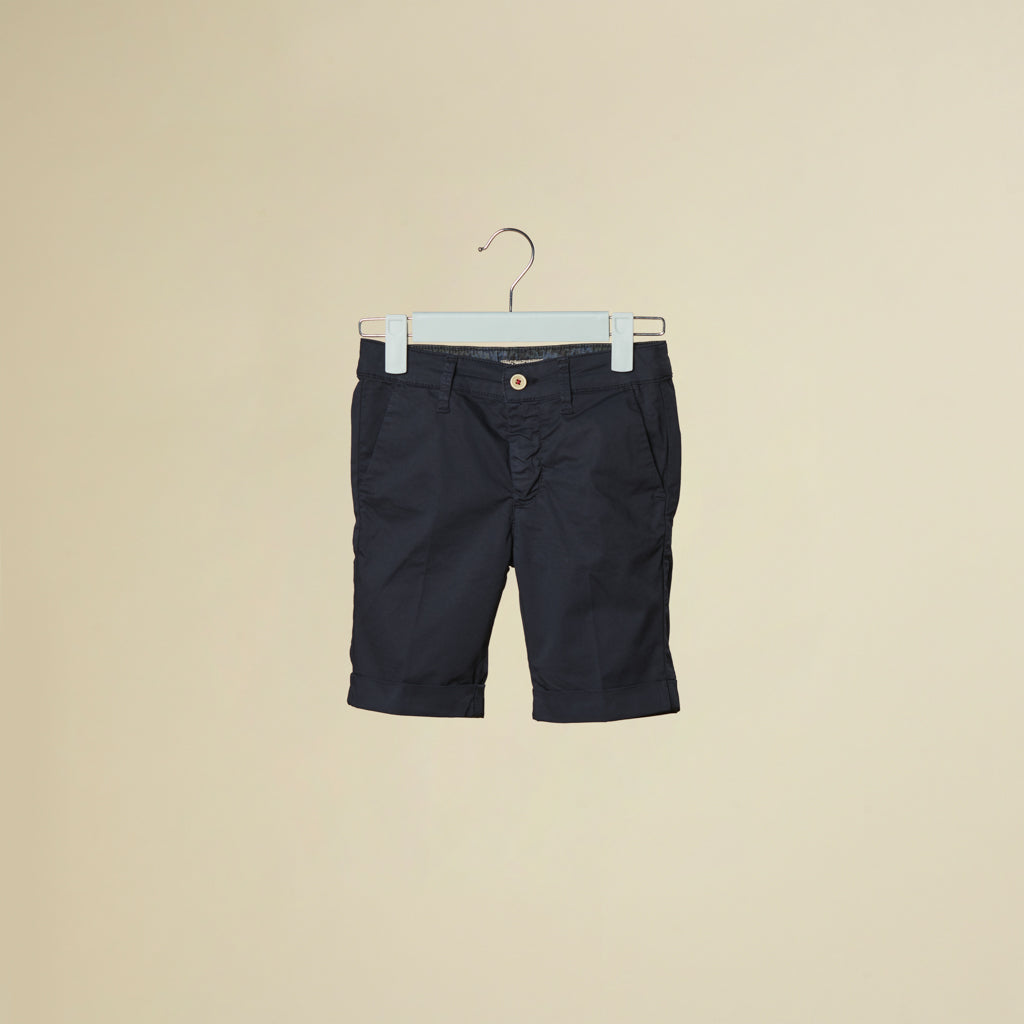 Short blu con tasche