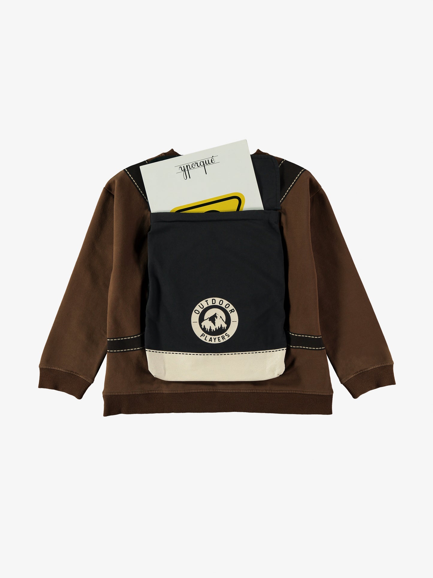 Felpa girocollo marrone con piccolo zaino sul retro