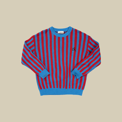 Maglione girocollo a righe blu e rosse