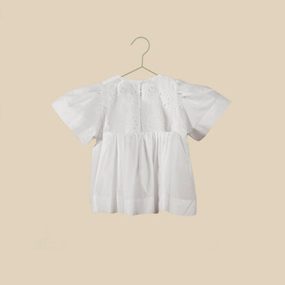 Blusa bianca in sangallo