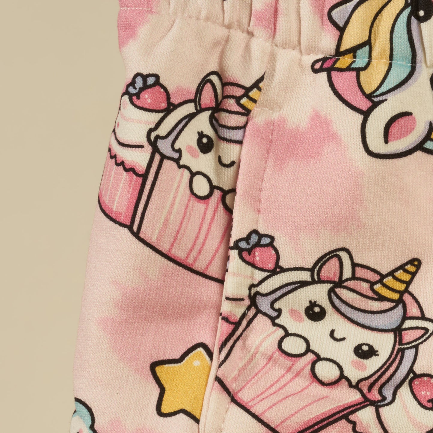 Shorts in tuta fantasia unicorno