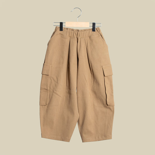 Pantalone cargo color kaki