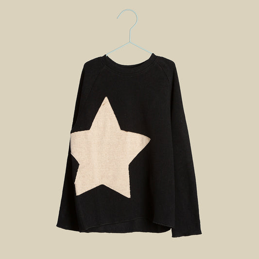 Maglia in caldo cotone nera con stella color orzo