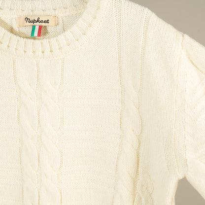 Maglione bianco in lana con trecce