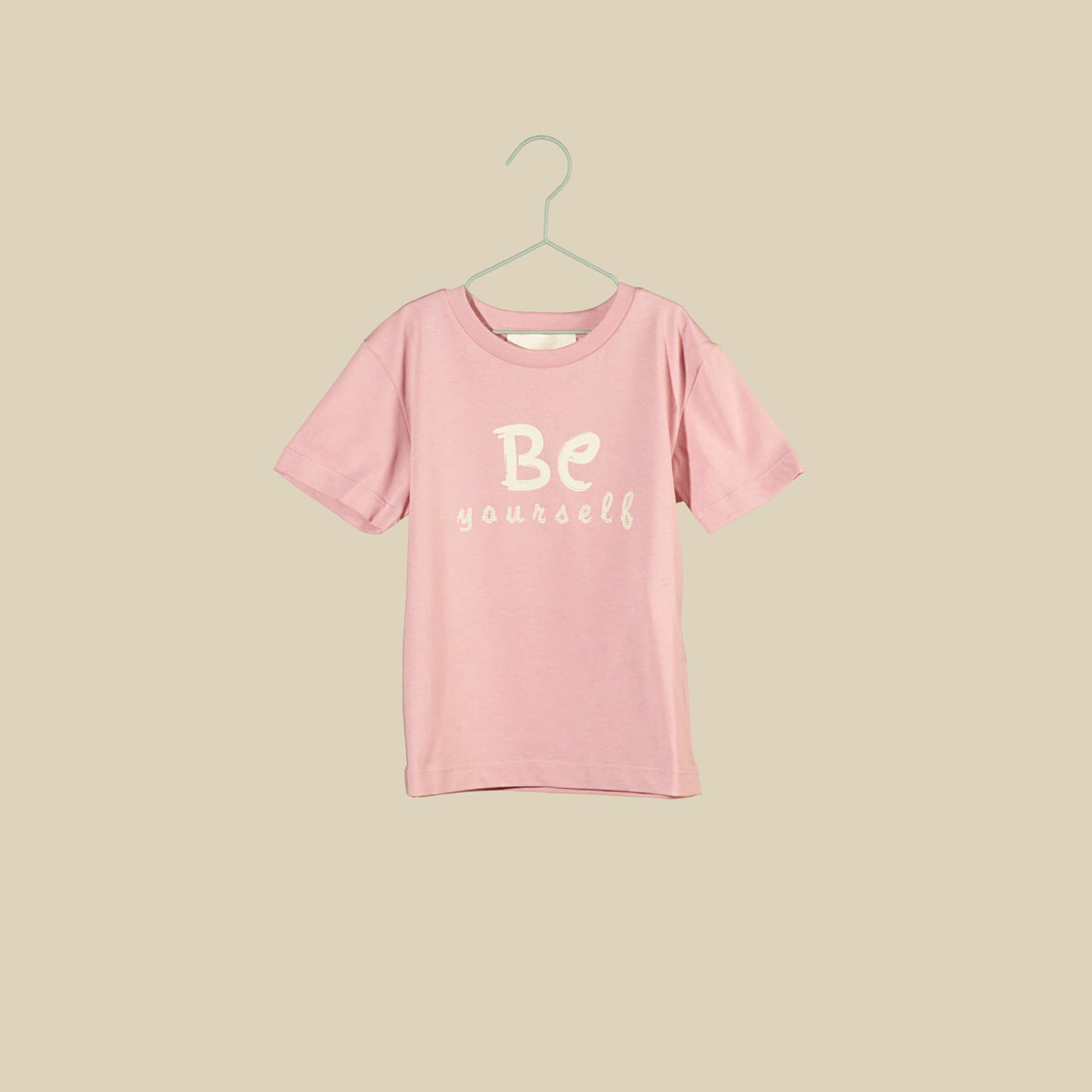 T-shirt maniche corte rosa "BE yourself"