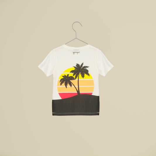 T-shirt maniche corte bianca con tramonto dietro