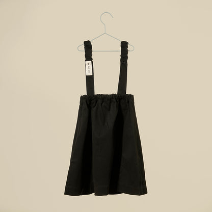 Gonna svasata con bretelline in tessuto gabardine