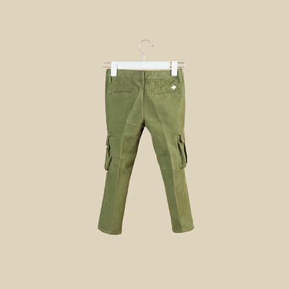 Pantalone in fustagno verde militare con tasconi