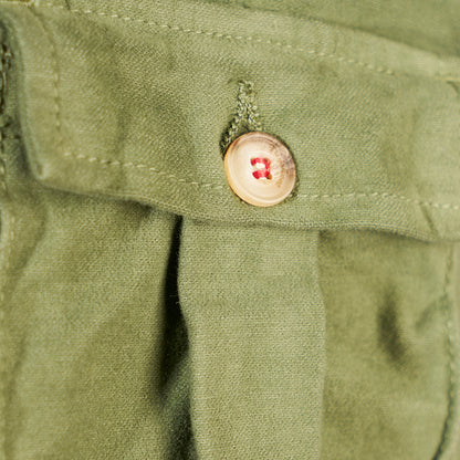 Pantalone in fustagno verde militare con tasconi