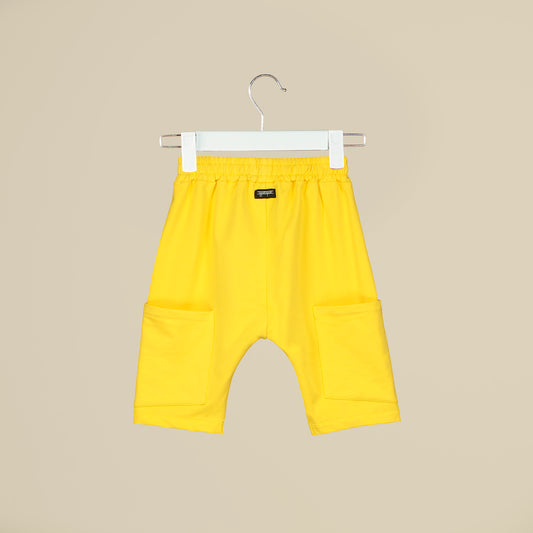 Shorts baggy in tuta gialla con tasconi
