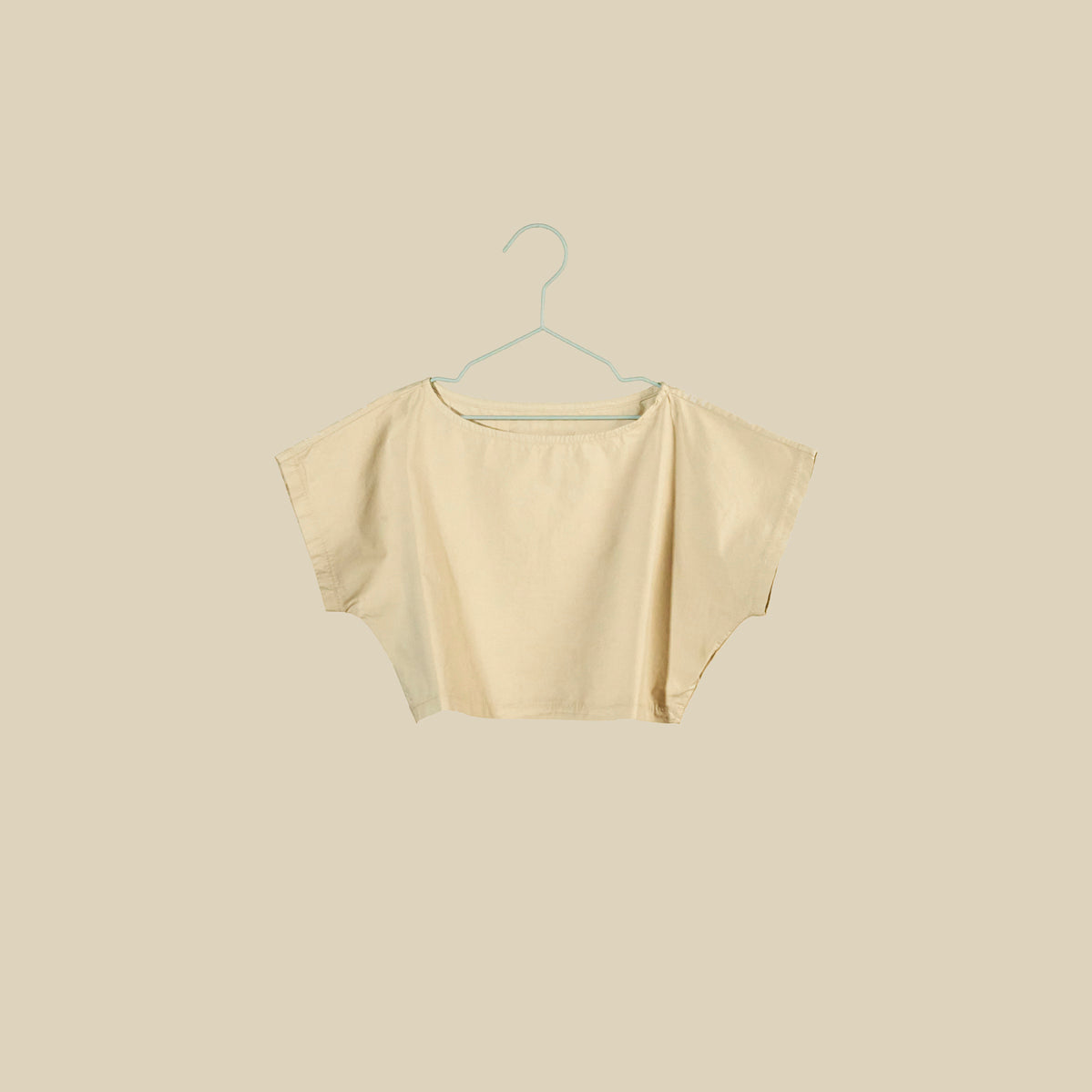 T-shirt crop in cotone croccante sabbia