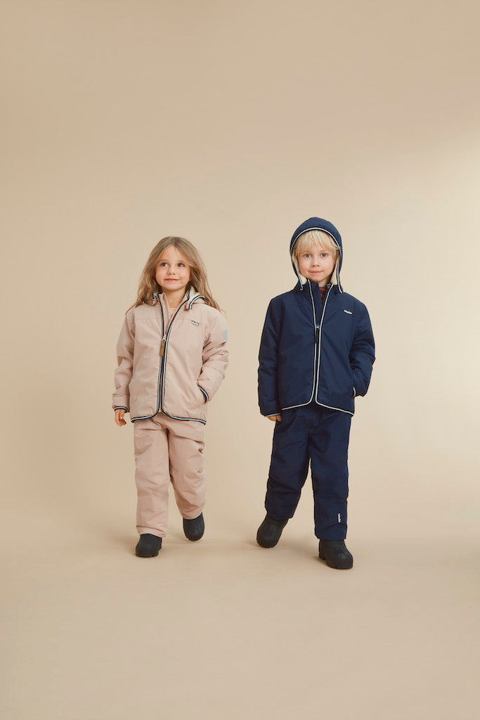 Piumino imbottito blu con cappuccio e zip
